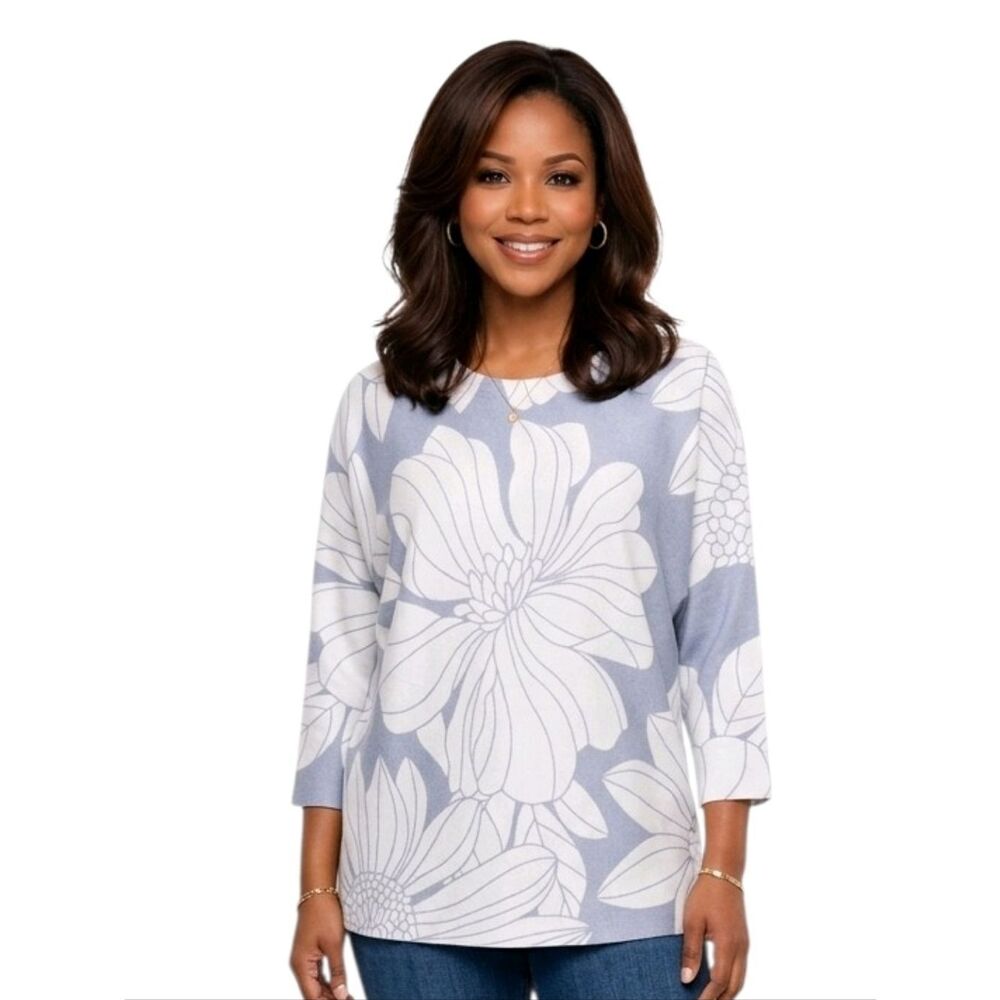 Sioni Blue And White Floral Print Dolman Sleeve Sweater Size M